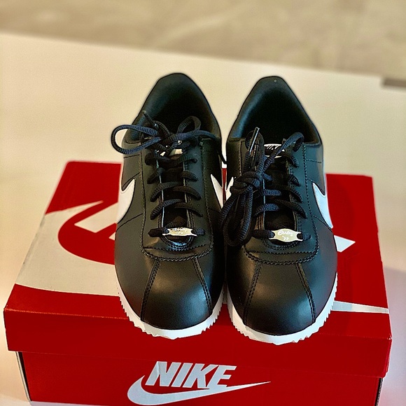 Nike Classic Cortez Black White - Picture 1 of 5